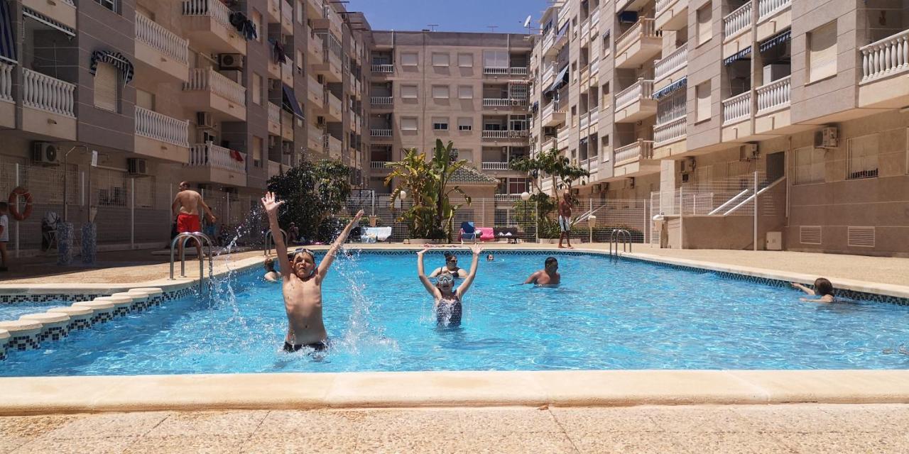 Mila Sloneczny Apartament W Torrevieja Centrum Esterno foto